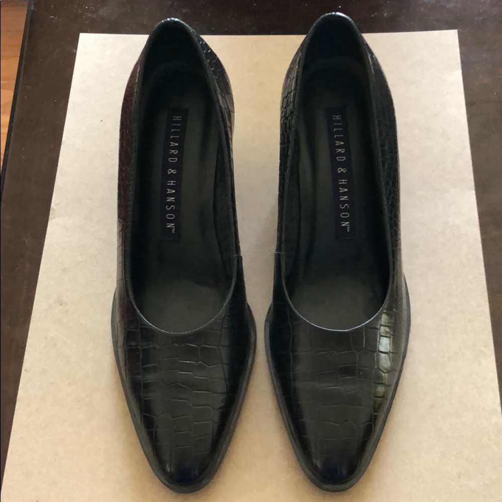 Hillard & Hanson Black Croco Pumps